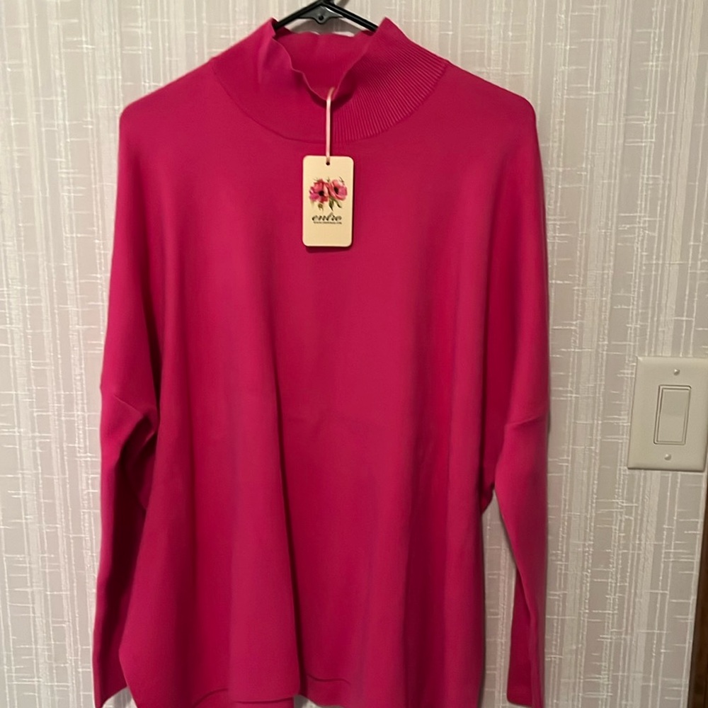 Entro! Hot pink and cute! Soft and medium weight sweater.